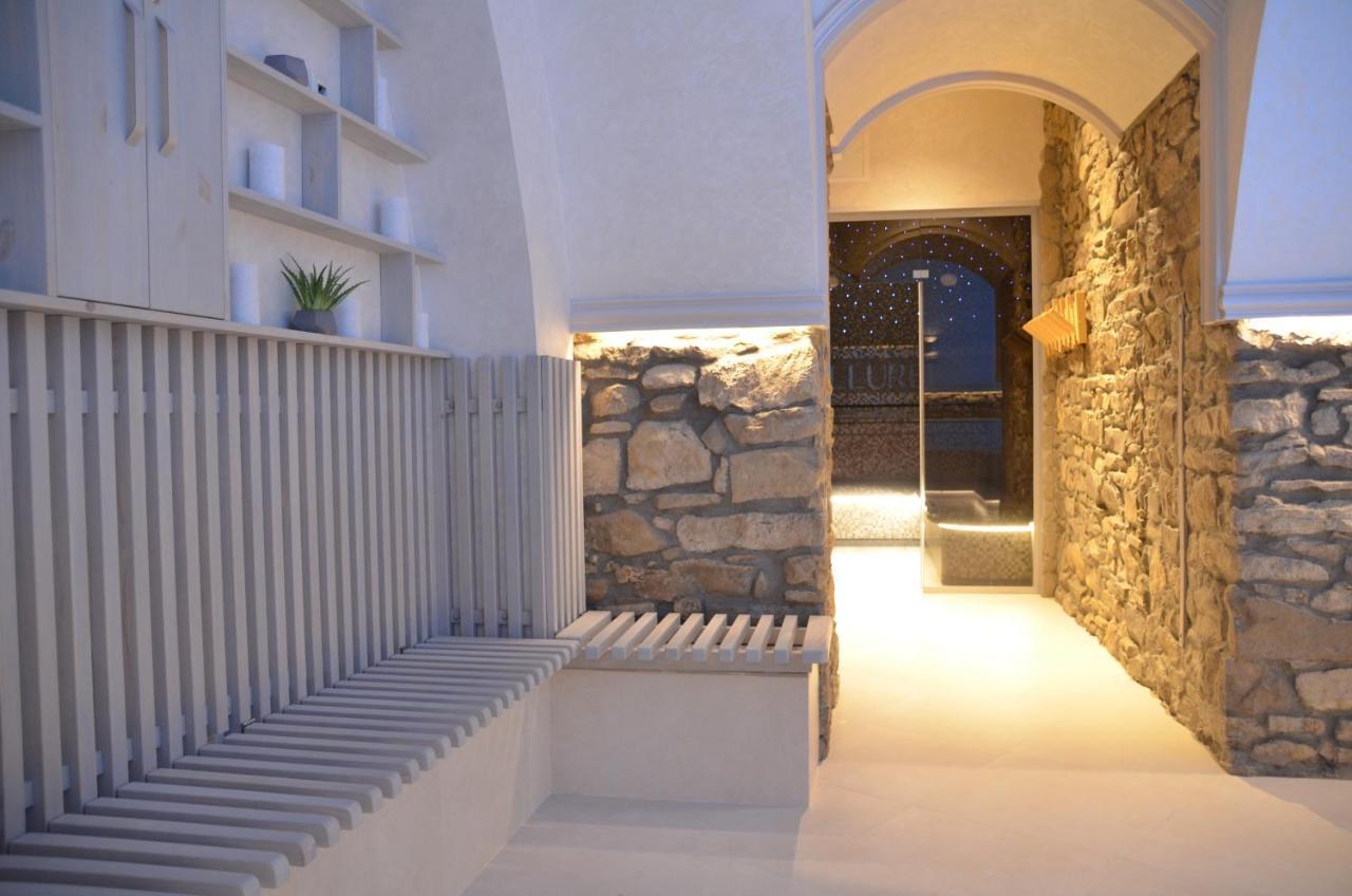 Allureinn Hotel And Spa 切尔诺夫策 外观 照片